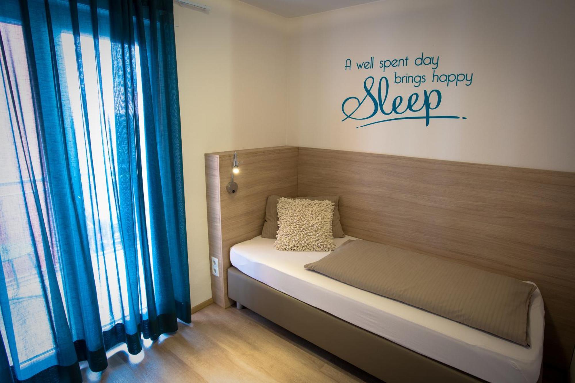 Hotel Landgasthof Zum Kaffelstein Kreuzwertheim Room photo